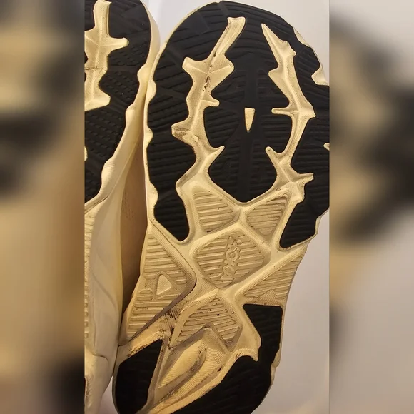 Women's Hoka One One Arahi 8 size 6.5 - Picture 7 of 8